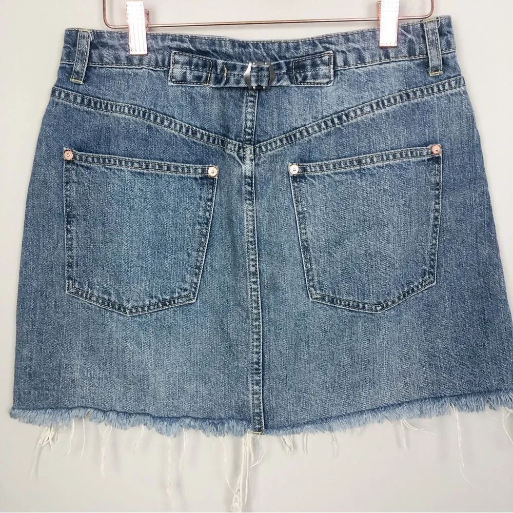 FREE PEOPLE | WE THE FREE Denim Fray Hem Jean Mini Skirt Women’s Size 29 (8)